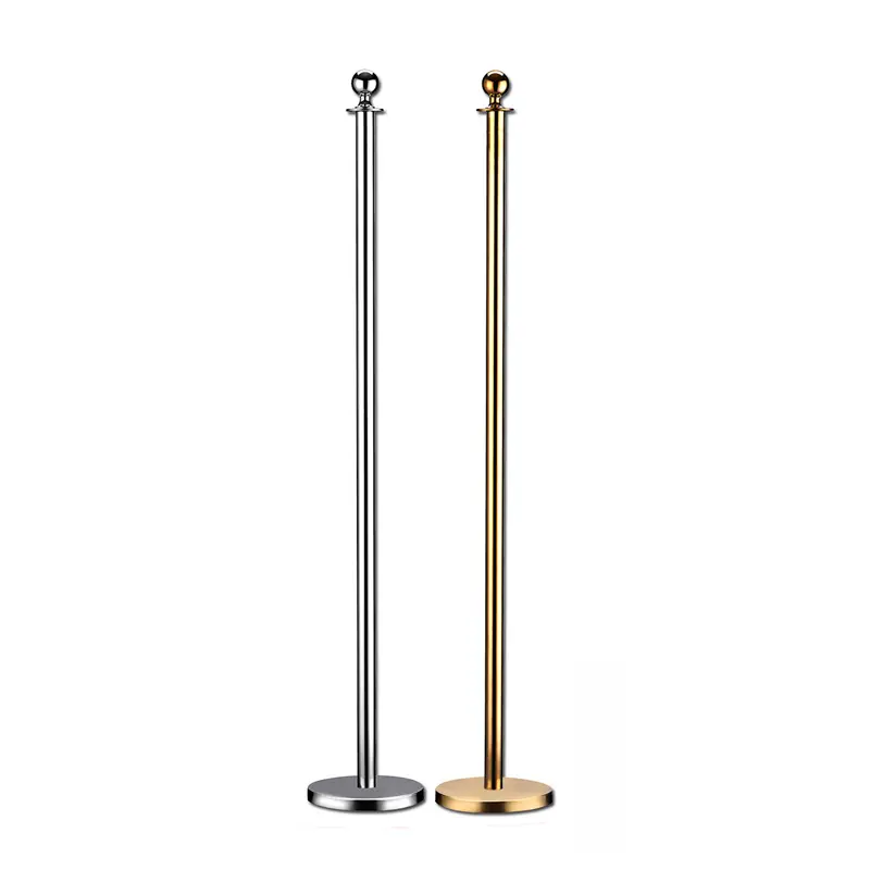 2- Customs flag pole.jpg