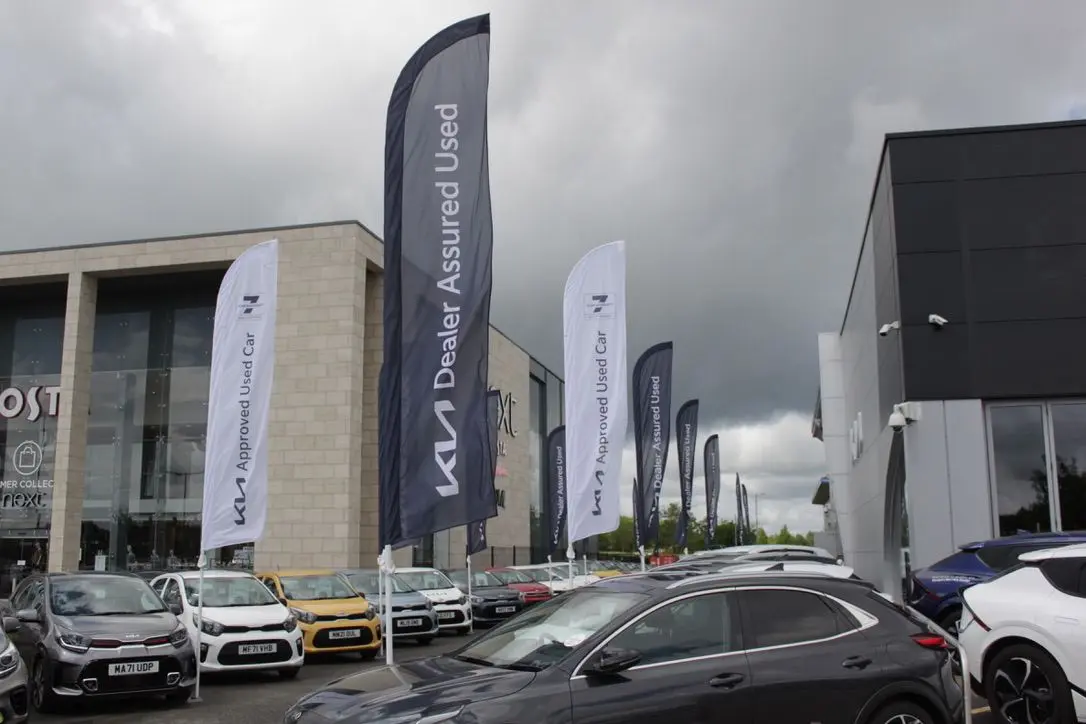 The urgent custom-made feather flag project for the UK