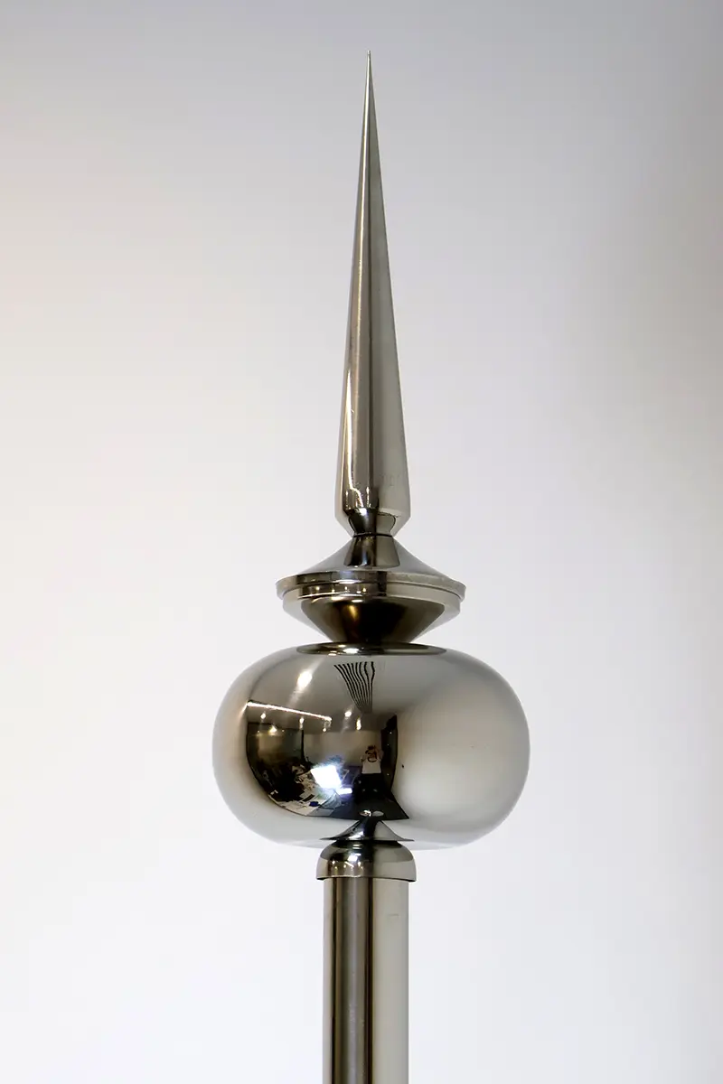 سارية علم بقاعدة 36 سم 1.jpg