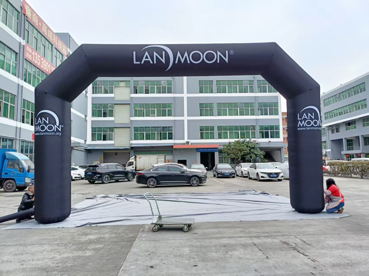 custom inflatables banners
