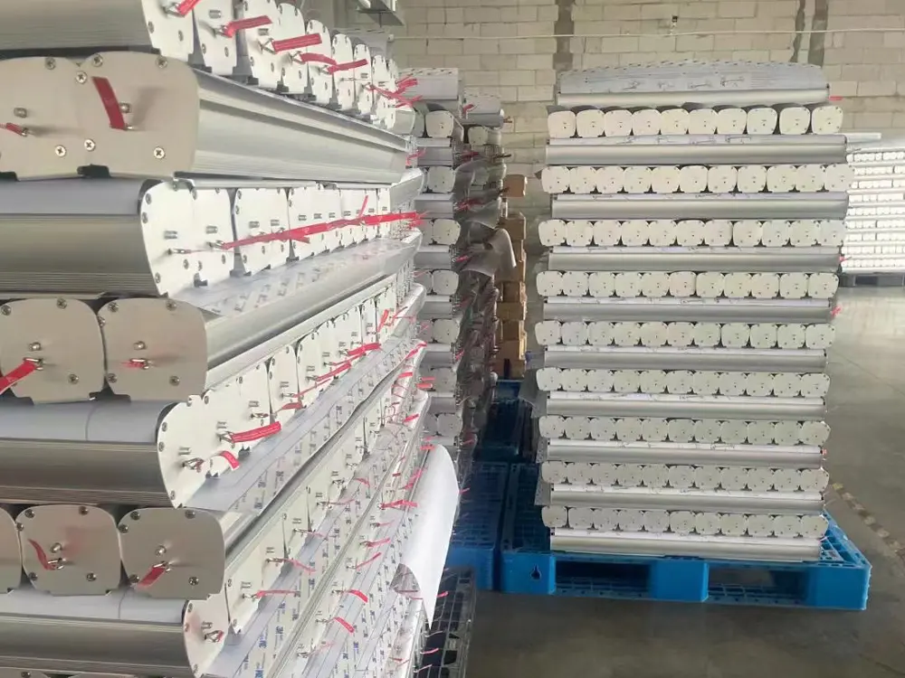 flag-pole-Advertising-exhibition-products-manufacturer-factory-Roll-up-banner